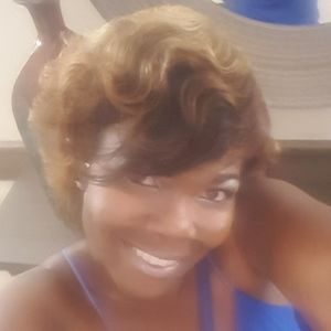 Meet your Posher, Marisa